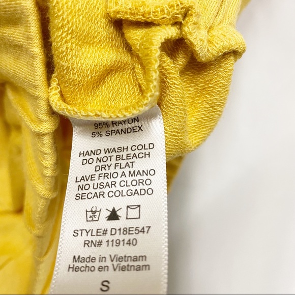 Golden Yellow Short Sleeve Crop Top - Picture 11 of 11